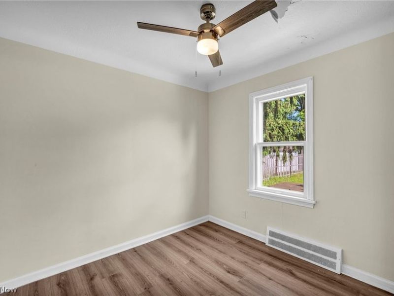 25671 Farringdon Avenue , Euclid, OH 44132 Photo 21