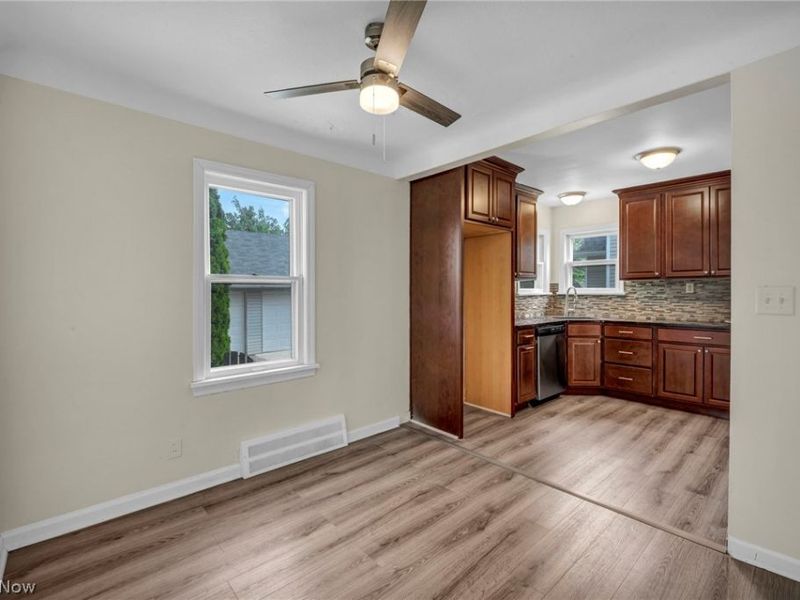 25671 Farringdon Avenue , Euclid, OH 44132 Photo 7
