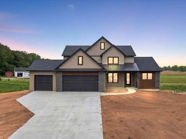 4564 Winding Creek Lane, Zeeland, MI 49464
