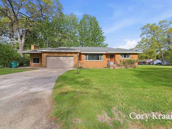 205 S Buys Road, Muskegon, MI 49445