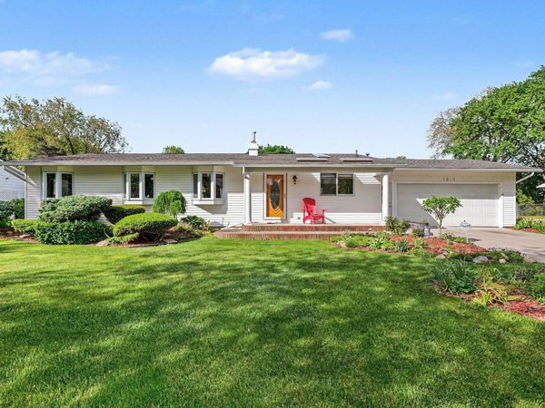 1210 Glenwood Drive, Mt Pleasant, MI 48858