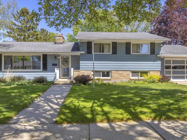 695 Bruce STREET, Fond Du Lac, WI 54935