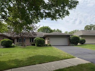 7215 Centennial Trail Rockford, IL 61107