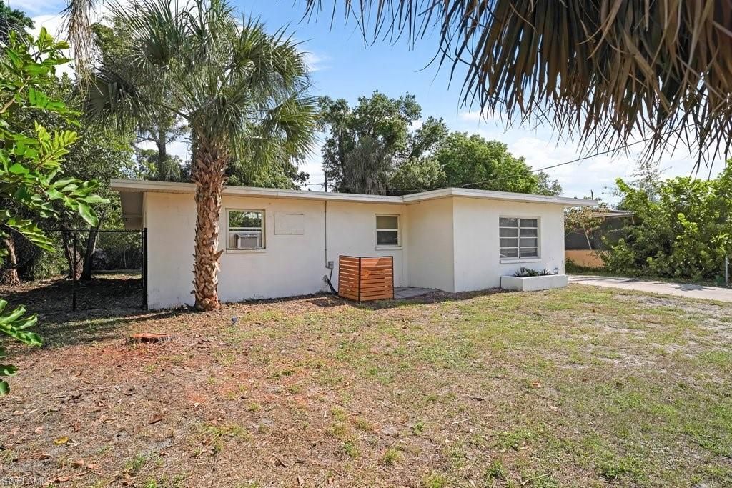 912 Hibiscus Ln , North Fort Myers, FL 33903 Photo