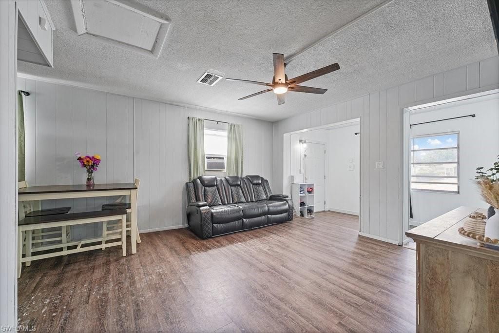 912 Hibiscus Ln , North Fort Myers, FL 33903 Photo