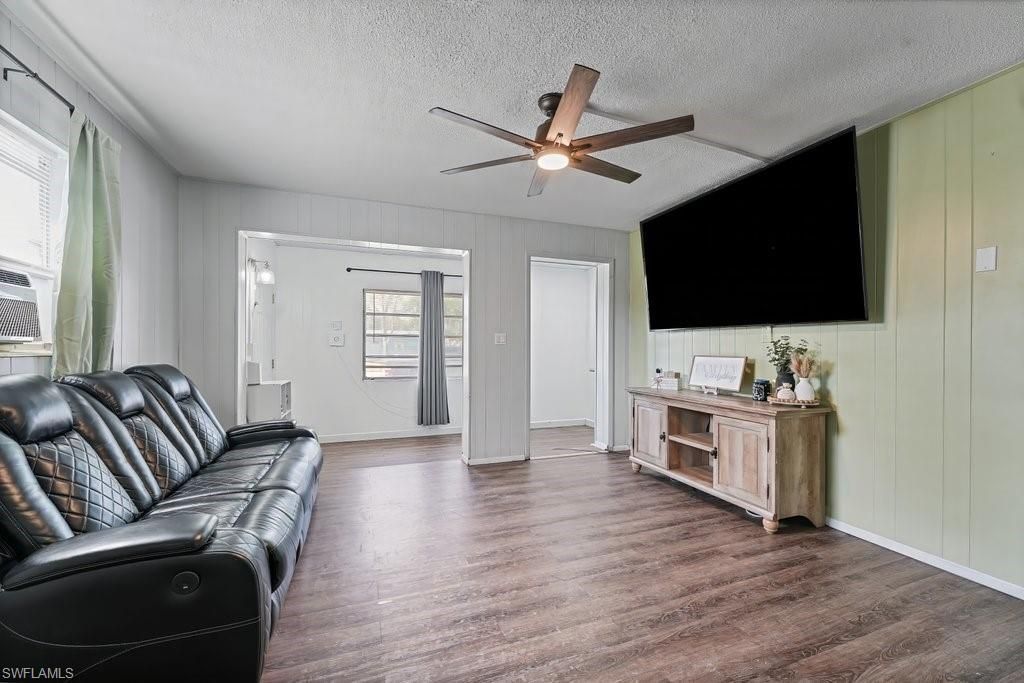 912 Hibiscus Ln , North Fort Myers, FL 33903 Photo