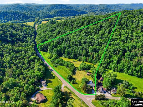 9613 Norris Fwy, Powell, TN 37849