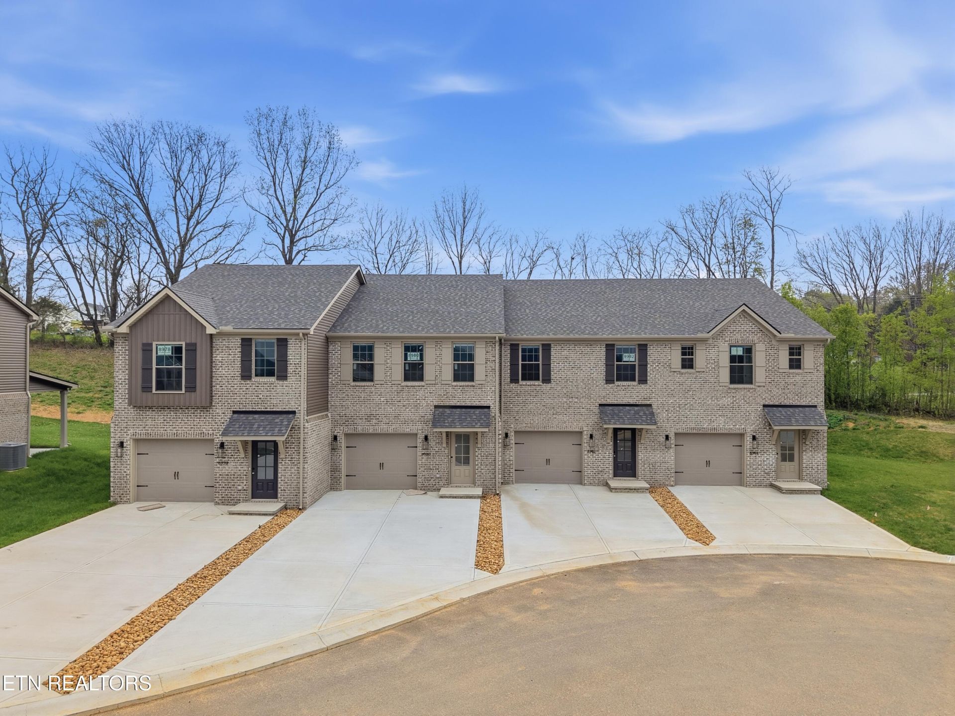 8982 Keenberg Lane, Knoxville, TN 37931 Main Photo