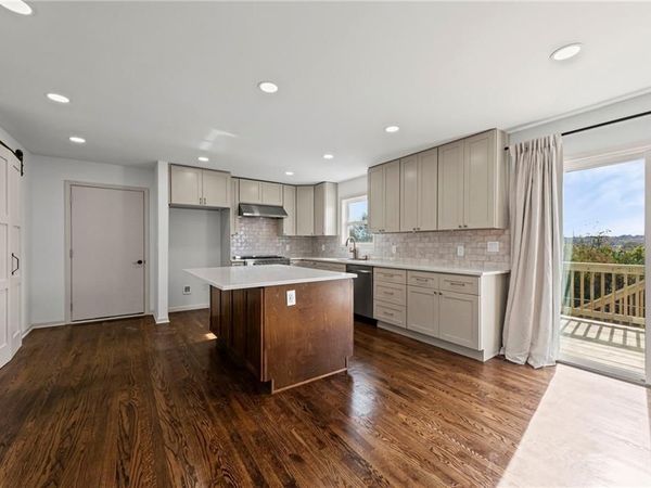 1309 W 100TH Terrace, Kansas City, MO 64114