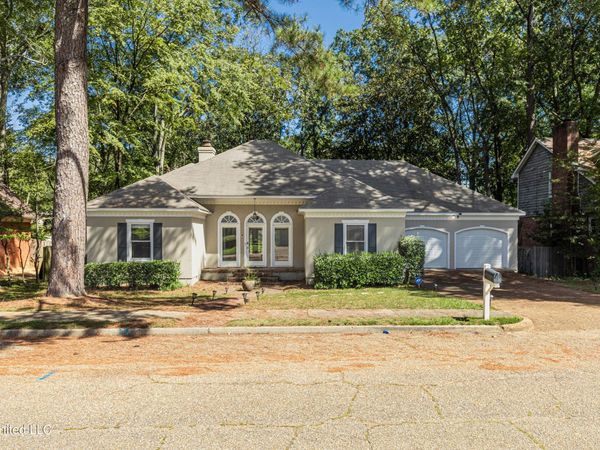 1046 Newland Street, Jackson, MS 39211