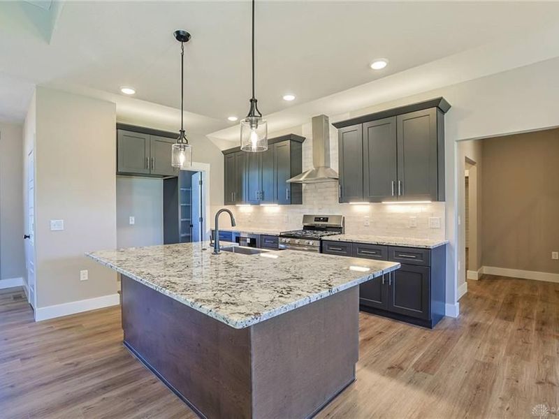 2795 Venice Crossing Drive, Ross Township, OH 45013 Photo 8