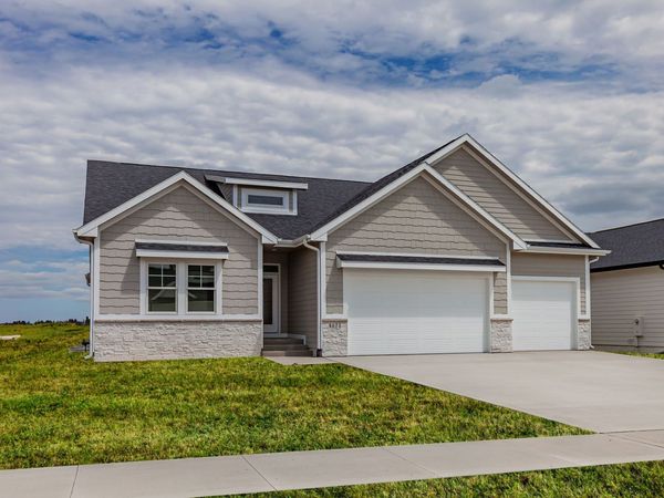 4671 180th Street, Waukee, IA 50263