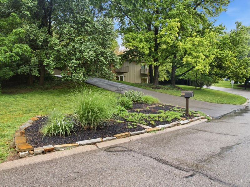 3622 Lobelia Drive, Blue Ash, OH 45241 Photo 10