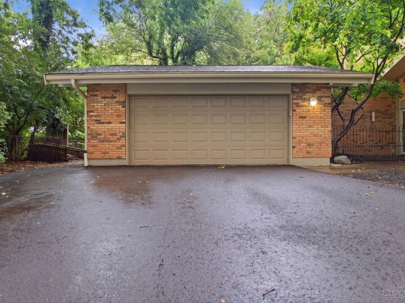3622 Lobelia Drive, Blue Ash, OH 45241 Photo 12