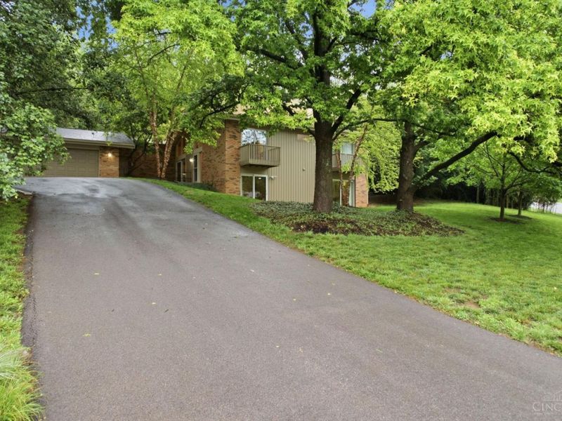 3622 Lobelia Drive, Blue Ash, OH 45241 Photo 9