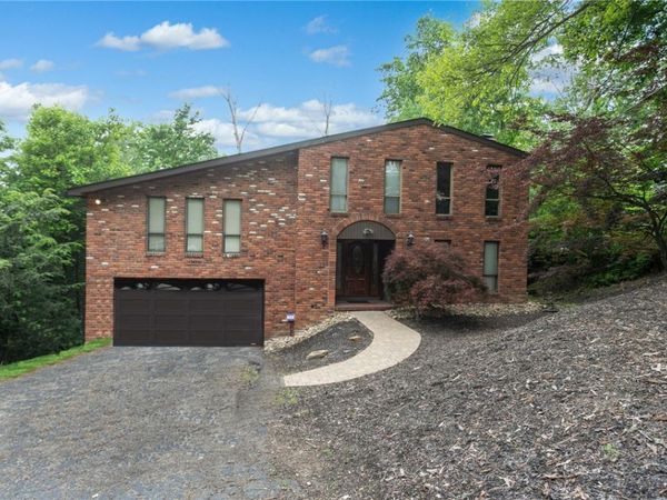3436 Macarthur Dr, Murrysville, PA 15668