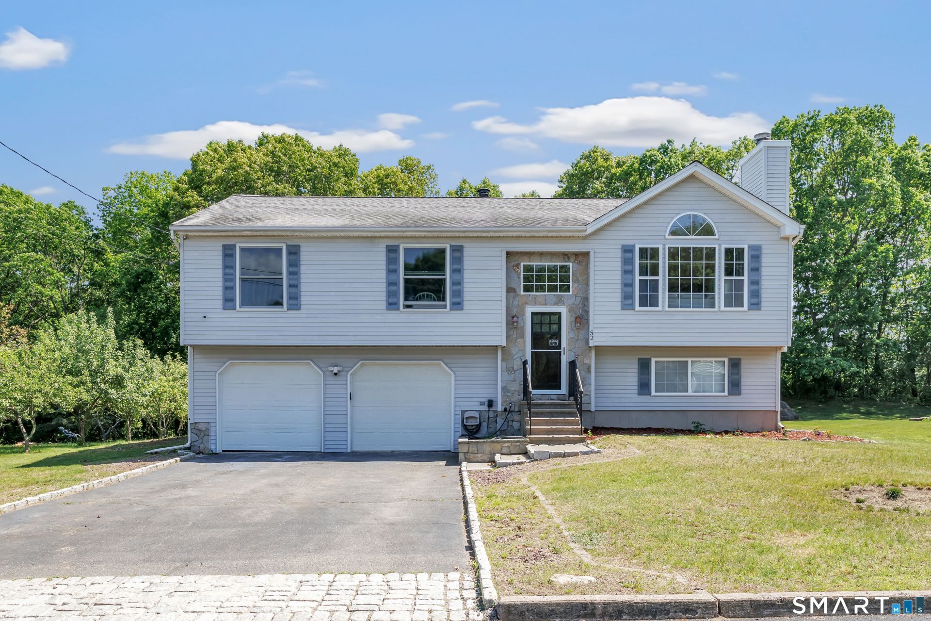 52 Brittany, Naugatuck, CT 06770 Main Photo