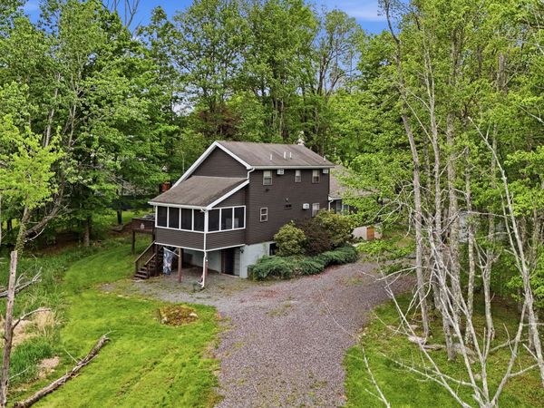46 Forest Lane, Lake Ariel, PA 18436