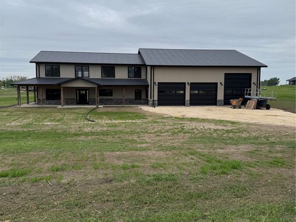 21561 80th Street, Martelle, IA 52305