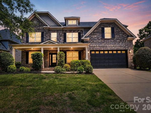 4624 Pebble Run Drive , Matthews, NC 28105