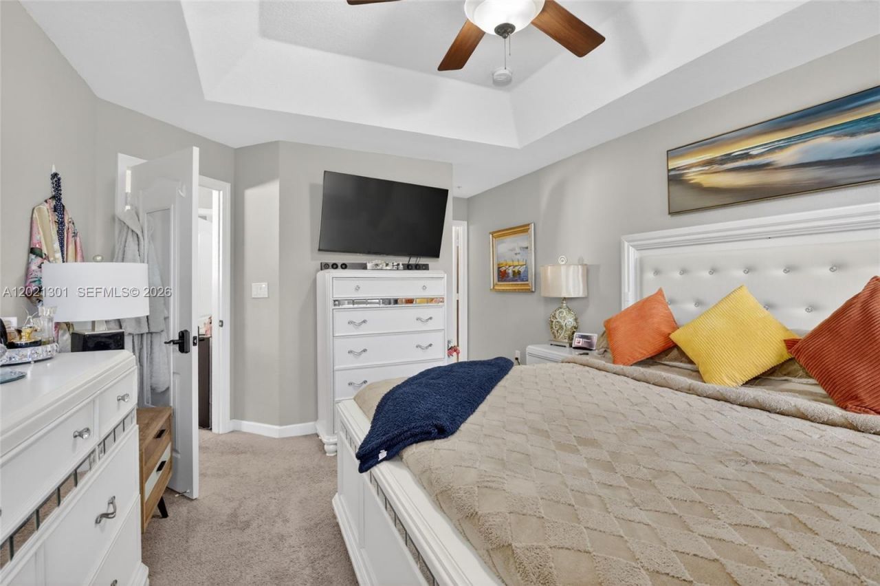 120 Jacaranda Country Club Dr , Unit 205, Plantation, FL 33324 Photo