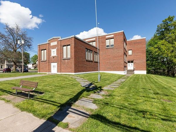 642 S Main St , Central Square, NY 13036