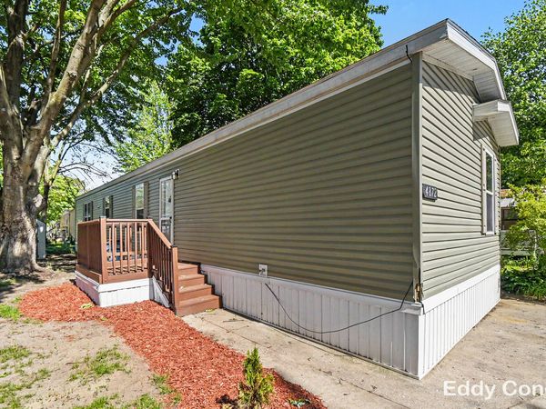 4872 Pamela Avenue SE, Grand Rapids, MI 49548