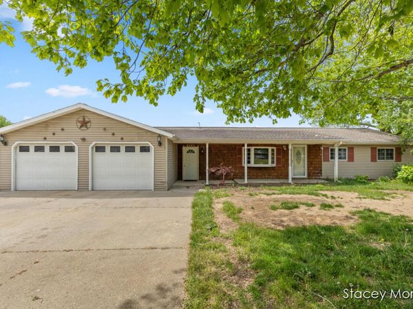 1910 Waterview Way, Crystal, MI 48818
