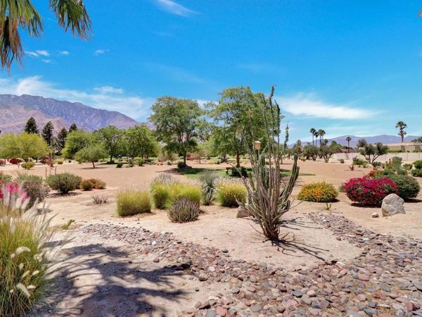 1455 Sunflower Circle S, Palm Springs, CA 92262