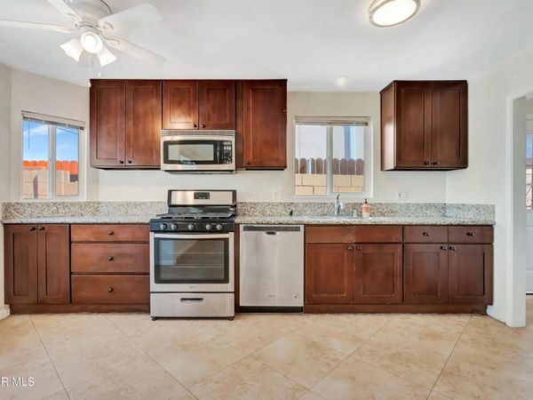 7322 Lindley Avenue, Reseda, CA 91335