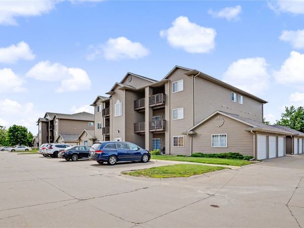 515 Penn Ct #7, North Liberty, IA 52317