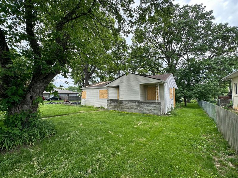 1100 Harrisburg Pike, Columbus, OH 43223 Photo 3