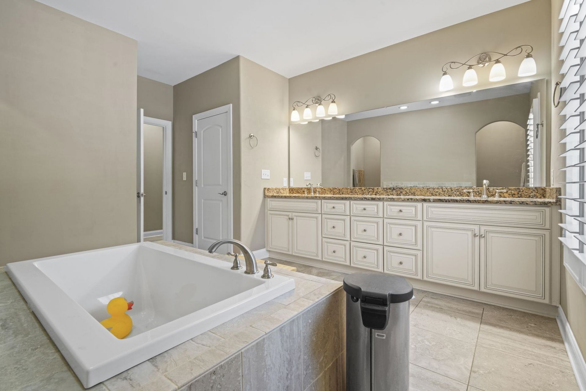 801 Sand Binder Dr. Photo 8