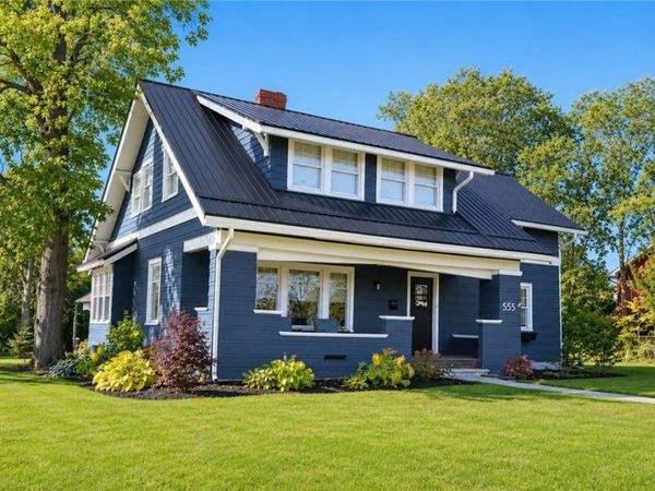 555 W North Street , Geneva, NY 14456