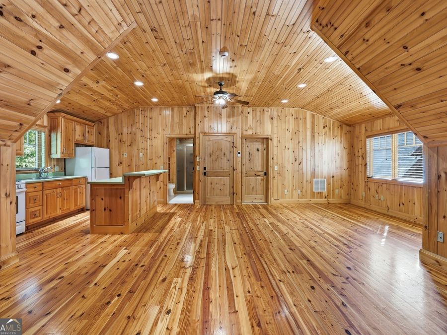 Property Image 82