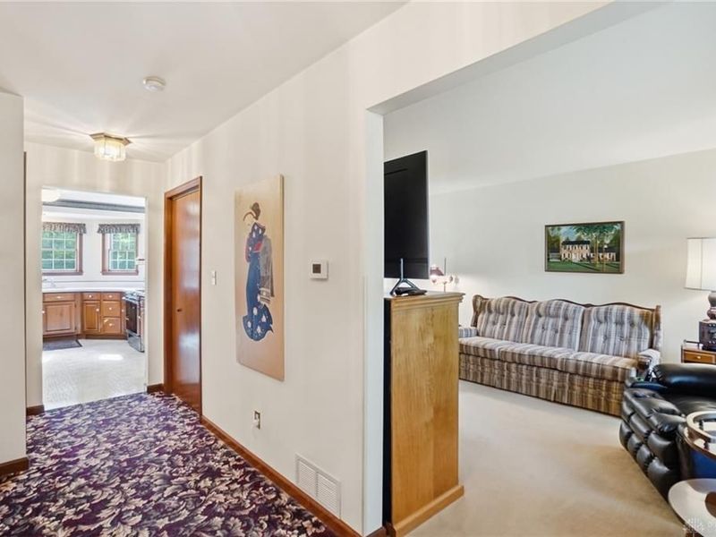 9075 N Hetzler Road, Piqua, OH 45356 Photo 10