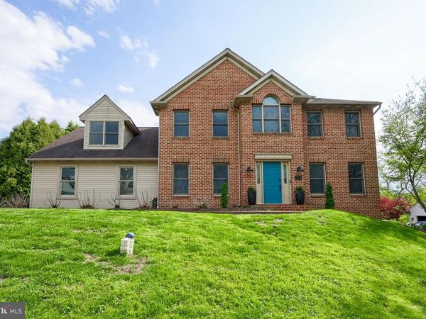 354 W CHARLOTTE STREET , MILLERSVILLE, PA 17551
