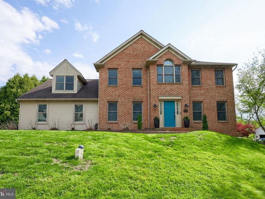 354 W Charlotte Street , Millersville, PA 17551 Main Photo