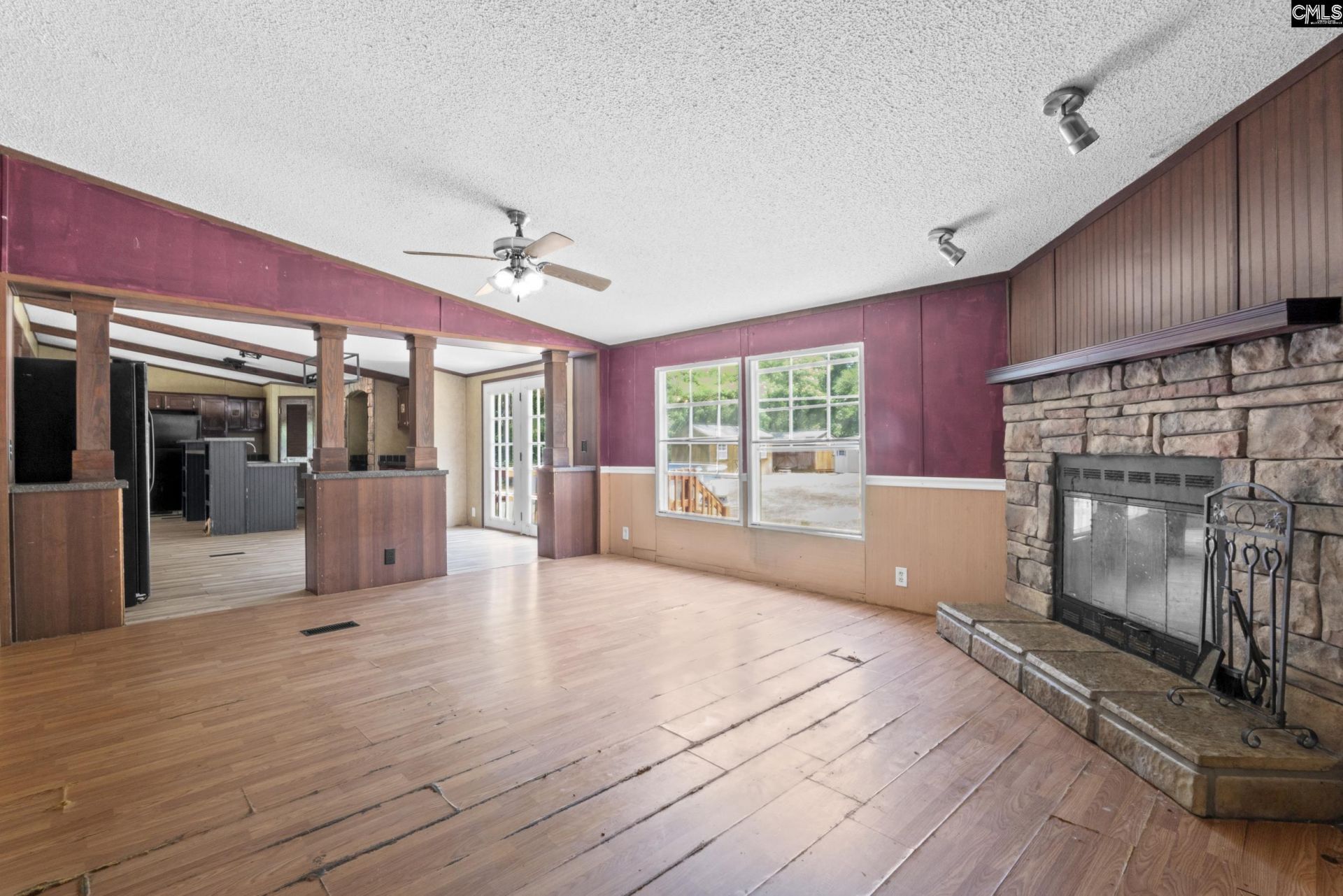 1545 Clarkson Road  Photo 4