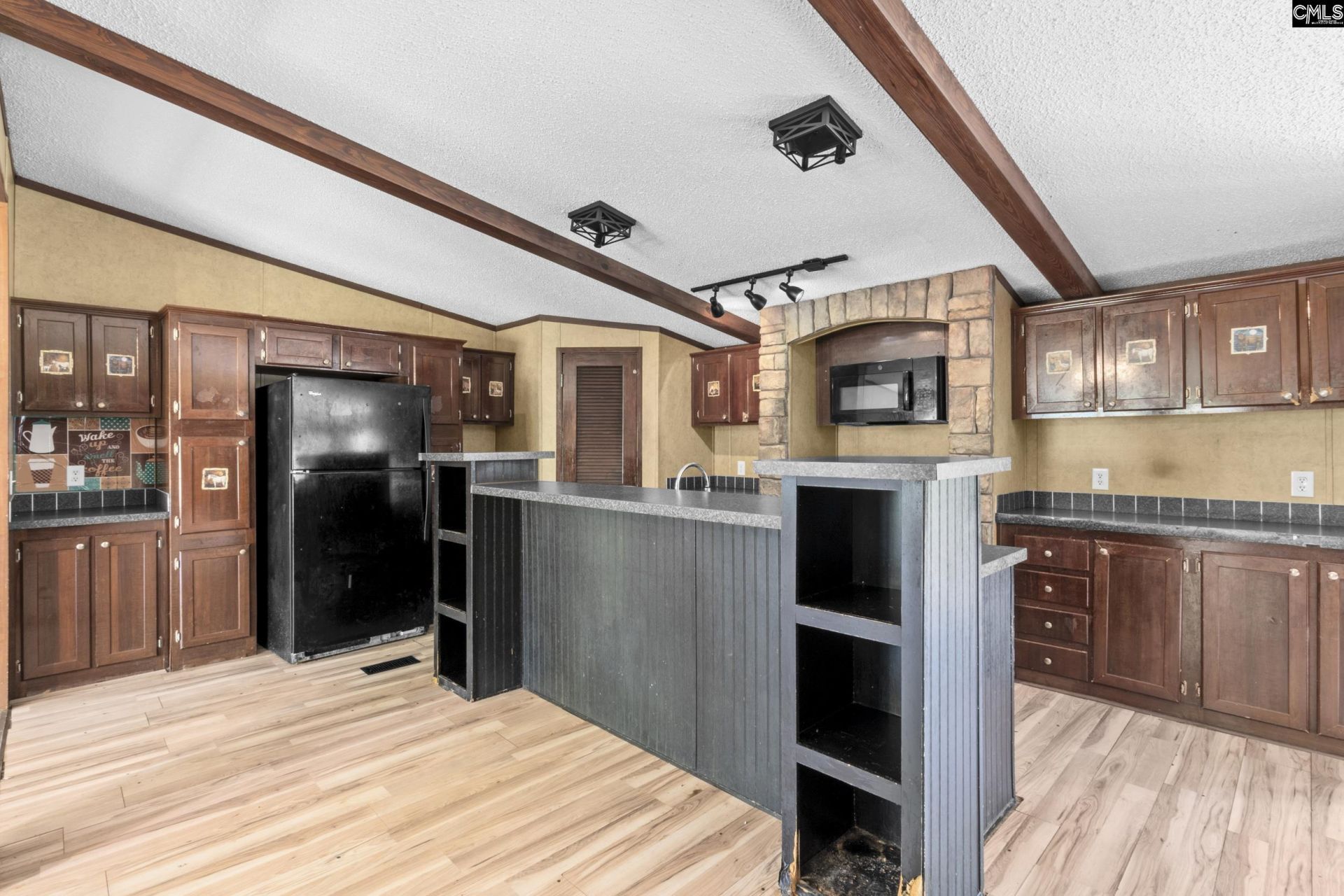 1545 Clarkson Road  Photo 8