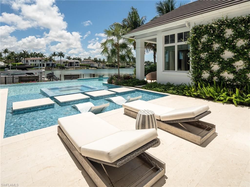 3525 Fort Charles Dr , Naples, FL 34102 Photo
