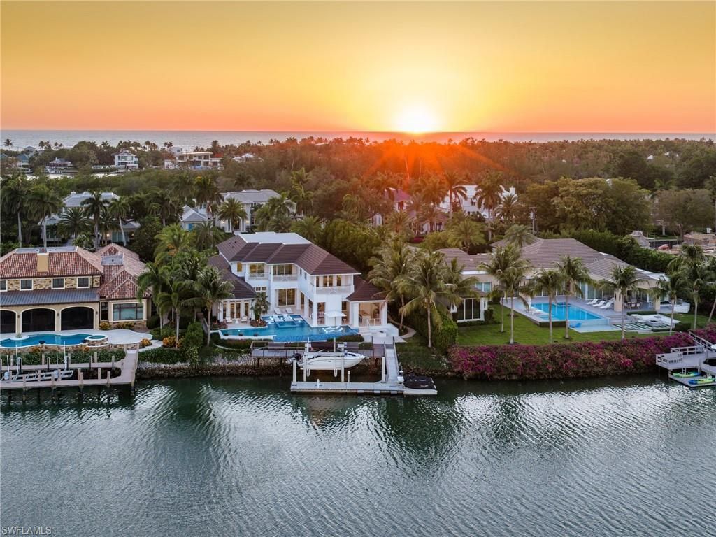 3525 Fort Charles Dr , Naples, FL 34102 Photo