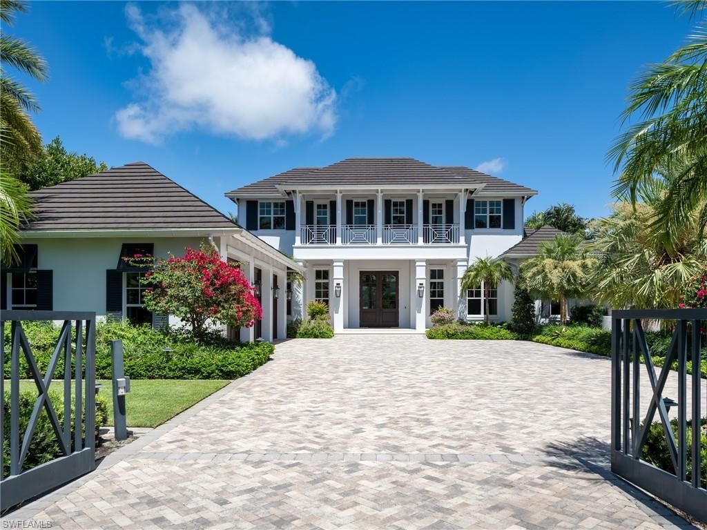 3525 Fort Charles Dr , Naples, FL 34102 Photo