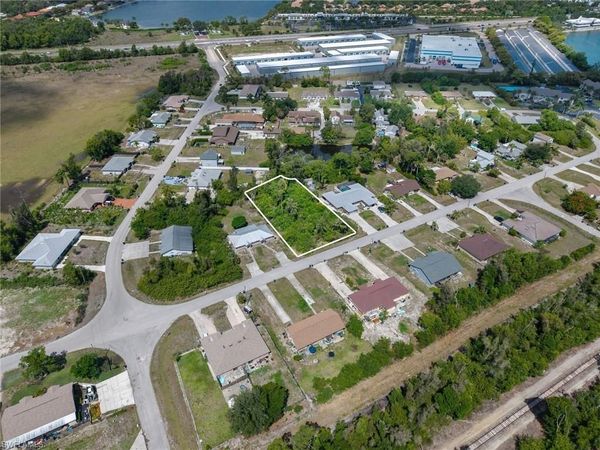 17424/426 CARNEGIE CIR CIR E, FORT MYERS, FL 33967