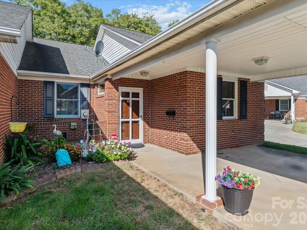 19980 Oak Leaf Circle, Cornelius, NC 28031