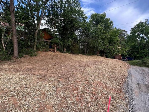 25 Trade Street , Asheville, NC 28801