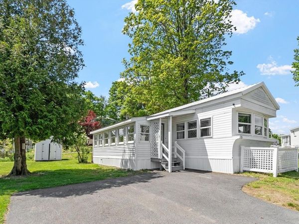 29 Tower Way, Pepperell, MA 01463