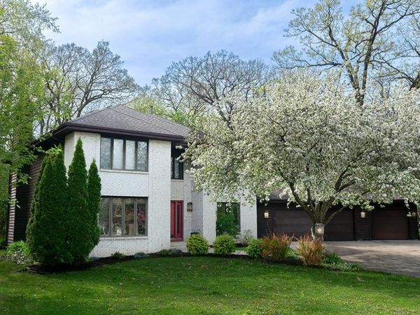 5800 Ivanhoe Circle, Fitchburg, WI 53711