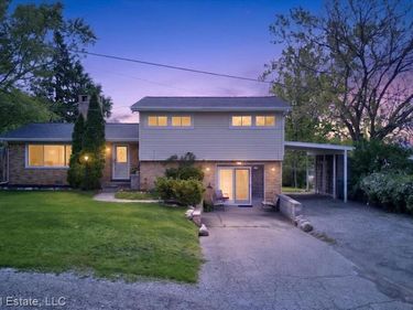 4378 Grange Hall Road, Holly Twp, MI 48442