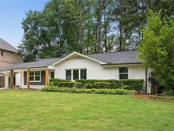 1818 Briarlake Circle, Decatur, GA 30033